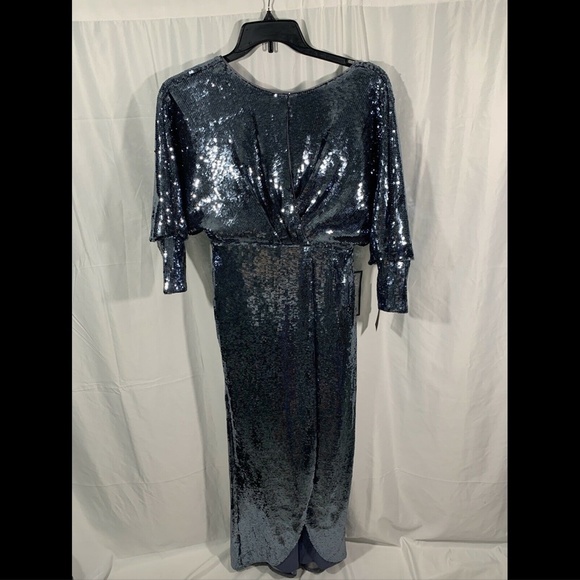 NWT $395 Aidan‎ Mattox Long-Sleeve Draped Sequin Gown Silver [ SZ 0 ] #E924 - Picture 3 of 12